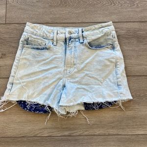 OLD NAVY LIGHT WASH HIGH RISE SHORTS SIZE 4